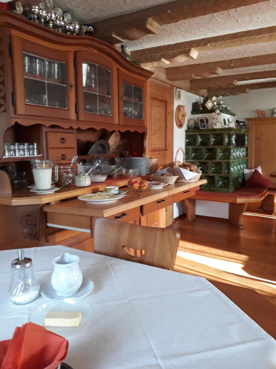 Bed and Breakfast Bauernhof Kotz Brunnen Exterior foto
